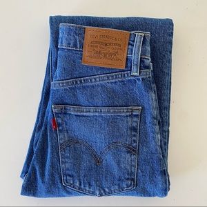 NWOT Levi’s Ribcage Ankle Jeans Georgie color - Size 25 (27 inseam/length)